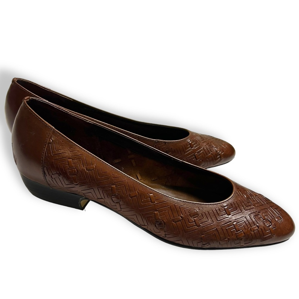 90s Vintage Rich Brown Woven Leather Almond Toe Low Heels Cabin Creek Size 7.5